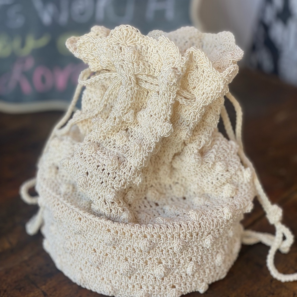 Cream Crochet Reticule Bag - Vintage-Style Drawstring Purse - Picture 5 of 8